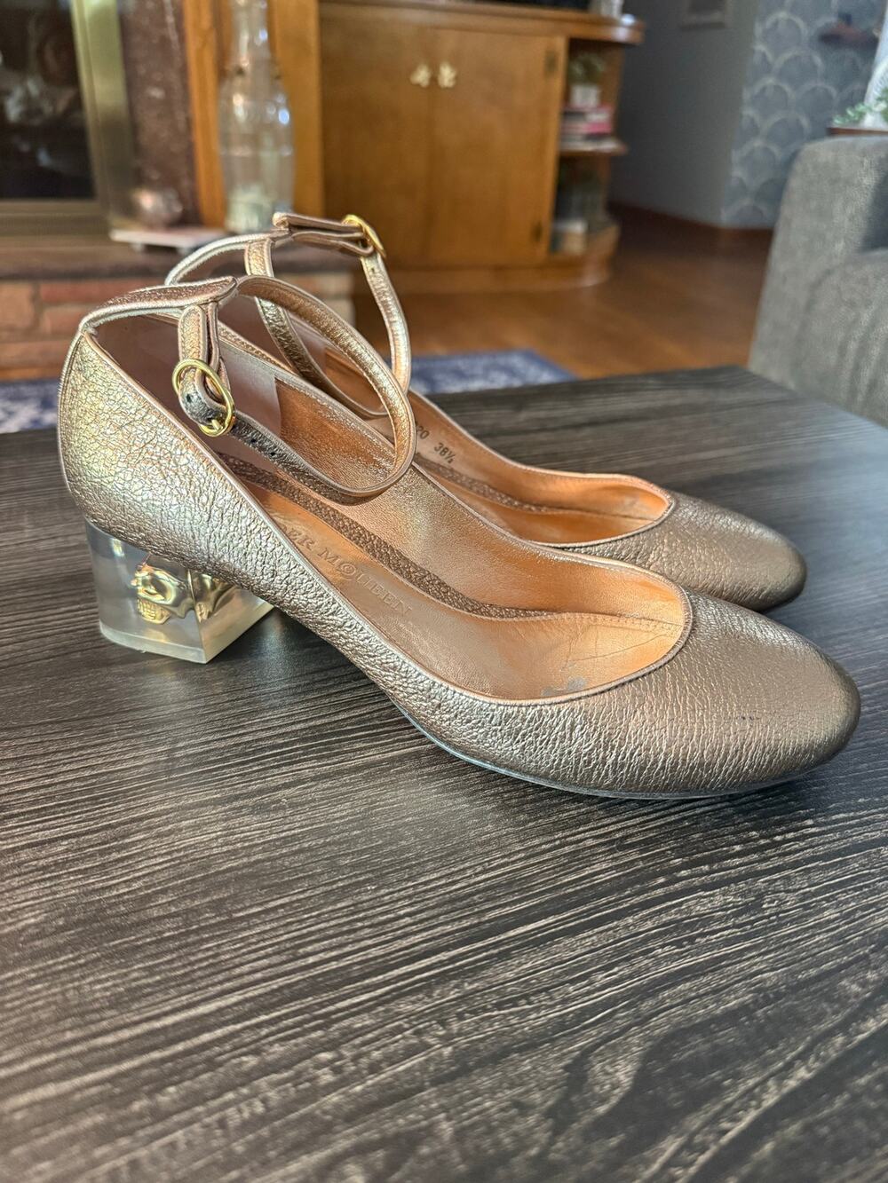 Alexander McQueen Floating Skull Lucite Heel Metallic Gold Pumps Size 38.5